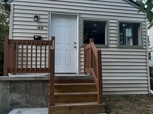 188 Rapid St, Pontiac, MI 48341