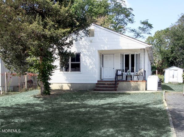 19 E 4th Street, Howell, NJ 07731