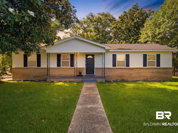 901 W 7th St, Bay Minette, AL 36507