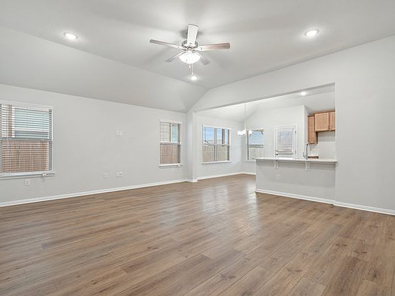 3rd image of 13201 Ditka Dr
