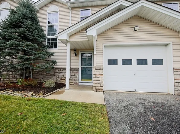 13 Ferndale Ln, Hardyston Twp., NJ 07419