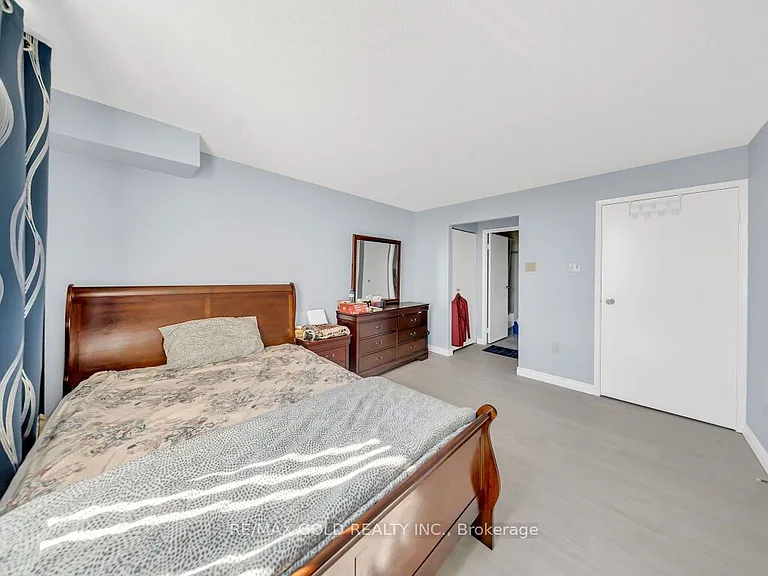 30 Blue Springs Dr #611 — Photo 28