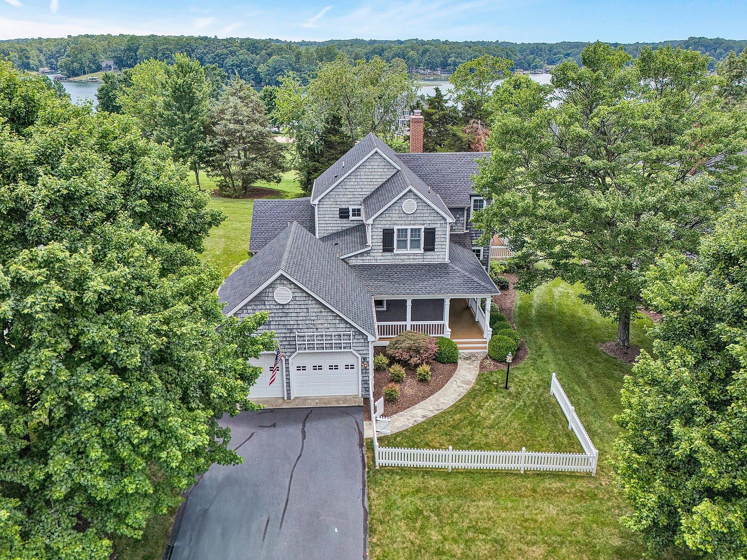 195 Golfers Crossing Dr