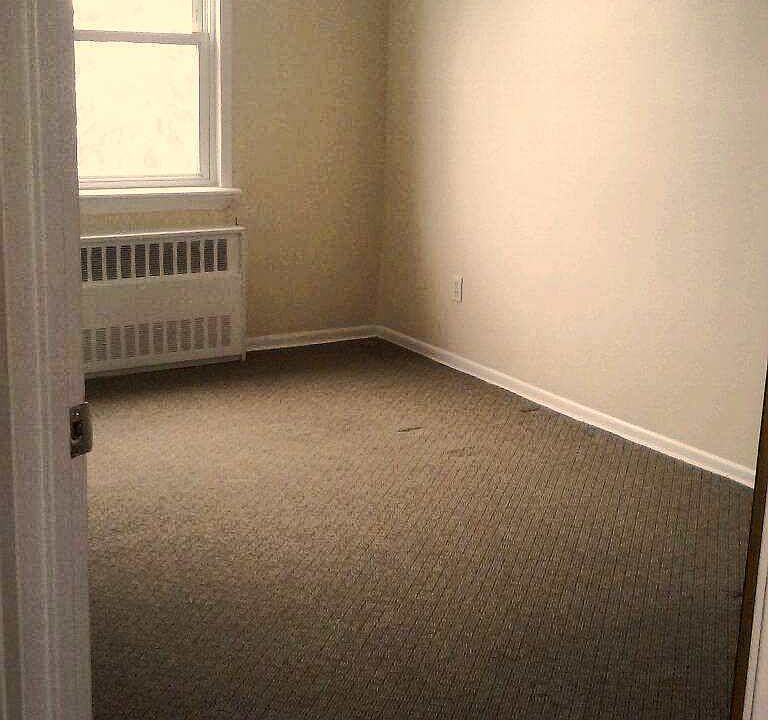 1st image of 3015 71st St APT 3L