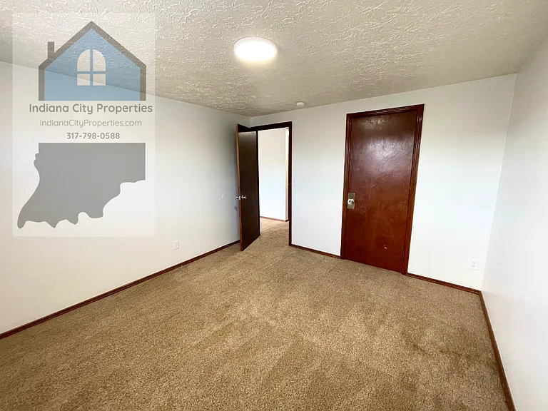 569 S Home Ave #3 — Photo 6