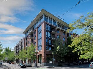 726 NW 11th Ave APT 104, Portland, OR 97209