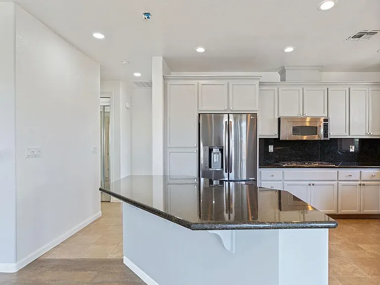 6638 Solitude Ct — Photo 6