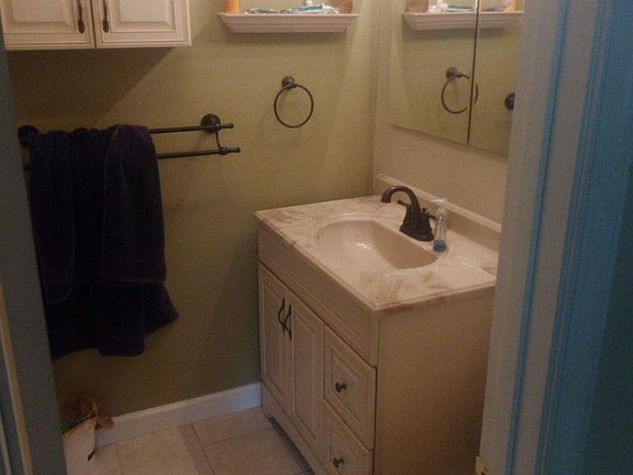Main bathroom