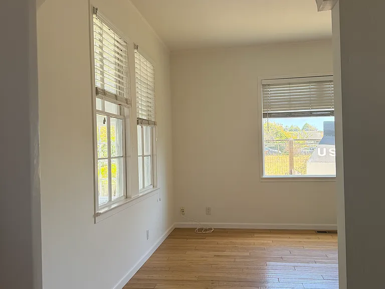 926 Main St — Photo 5