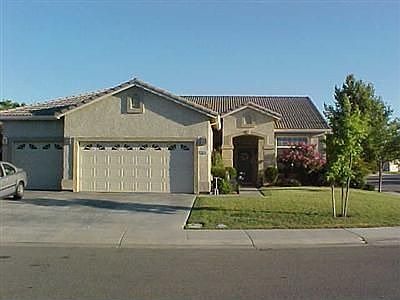 Corner Lot Must See!!