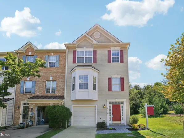 1616 Trestle St, Mount Airy, MD 21771