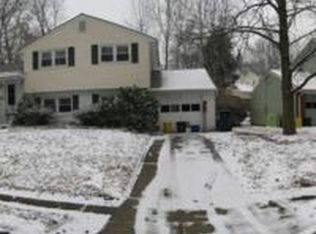 15 Allwood Dr, Lawrence Township, NJ 08648