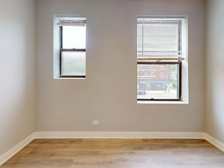 2401 N Kedzie Blvd #2S — Photo 3