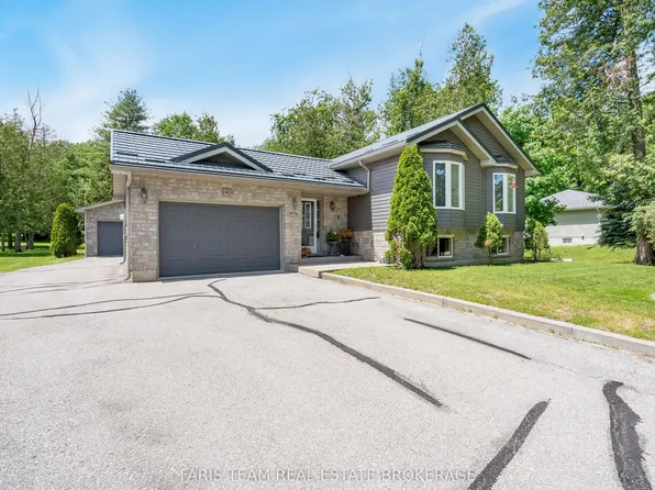 46 Greenwood Ave, Oro Medonte, ON L0K 1E0