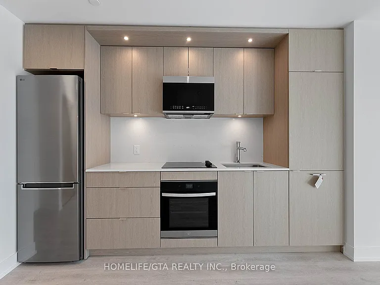 25 Cordova Ave #413 — Photo 3