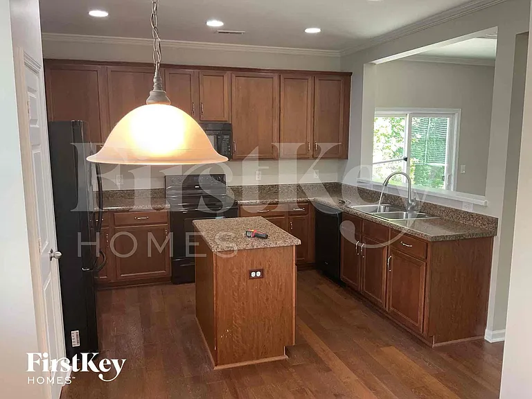 10118 Green Grass Rd — Photo 4