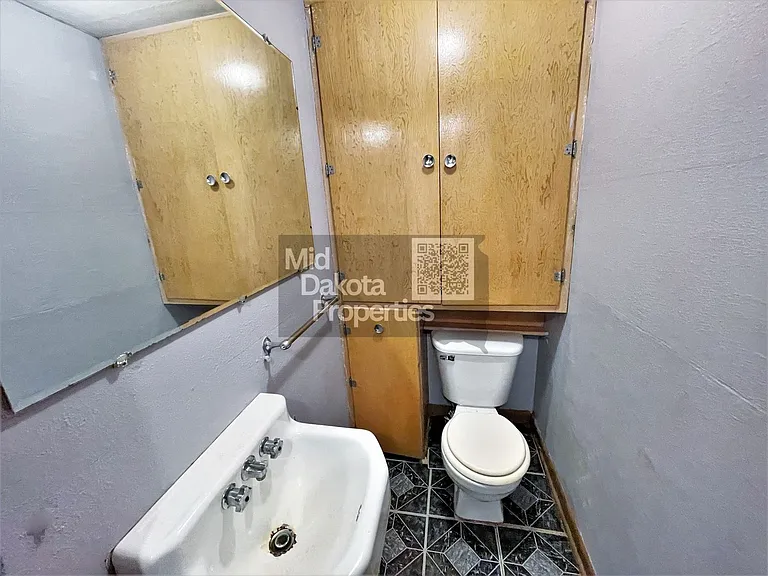 420 S Duff St — Photo 3