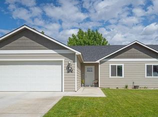 1139 S June Dr, Moses Lake, WA 98837