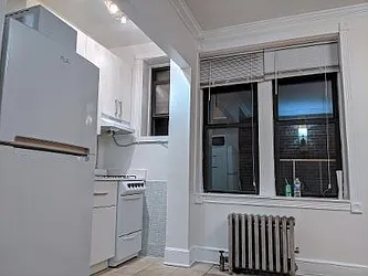 Rented by CENTURY 21 Sunny Gardens Realty, Inc.