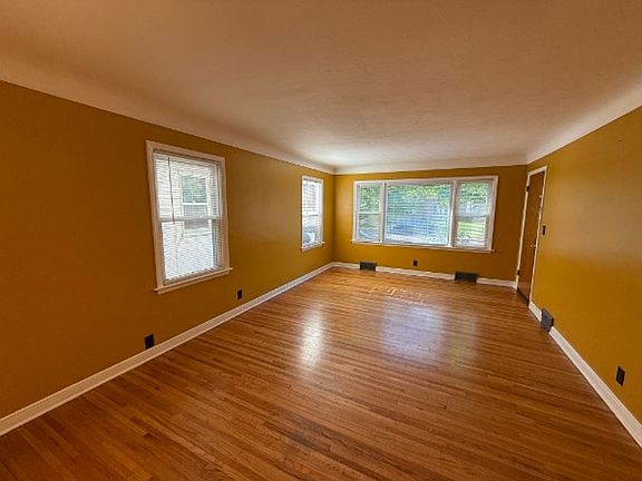 5th image of 1725 Randolph Ave #1