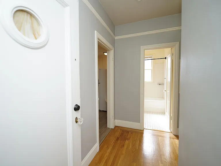 2630 L St — Photo 6