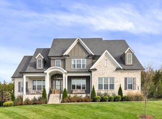 1016 Sinatra Dr, Nolensville, TN 37135