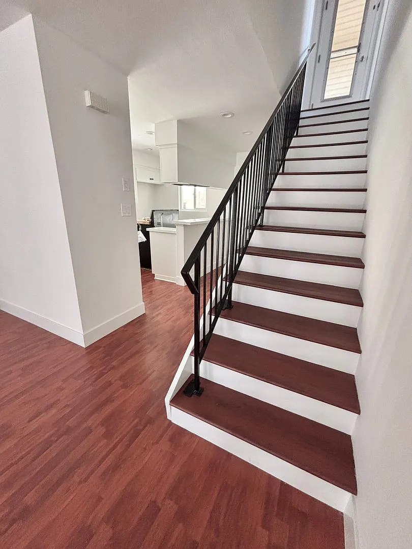 336 Bungalow Dr — Photo 2