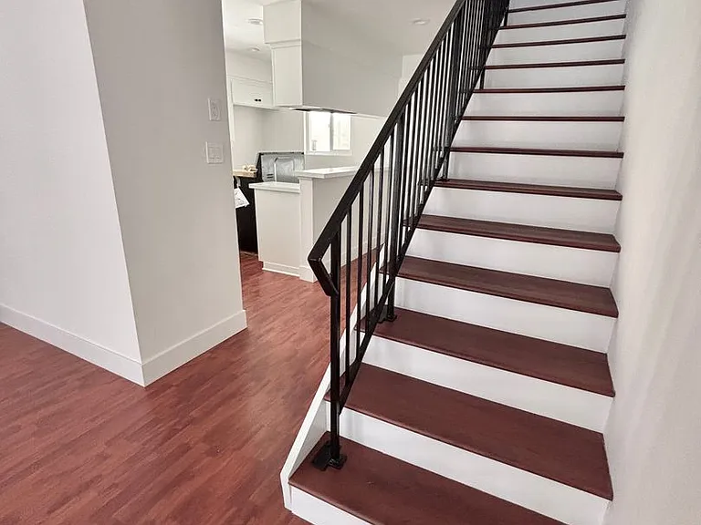 336 Bungalow Dr — Photo 2