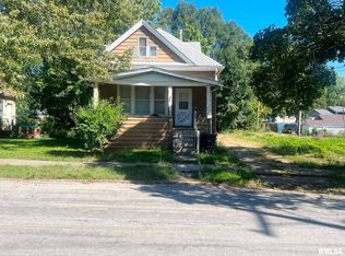 921 7th St, Rock Island, IL