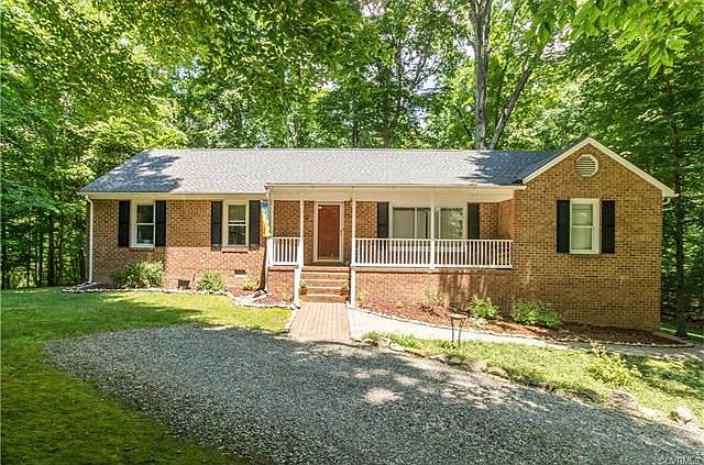 Welcome to 13302 Fermanagh Dr!