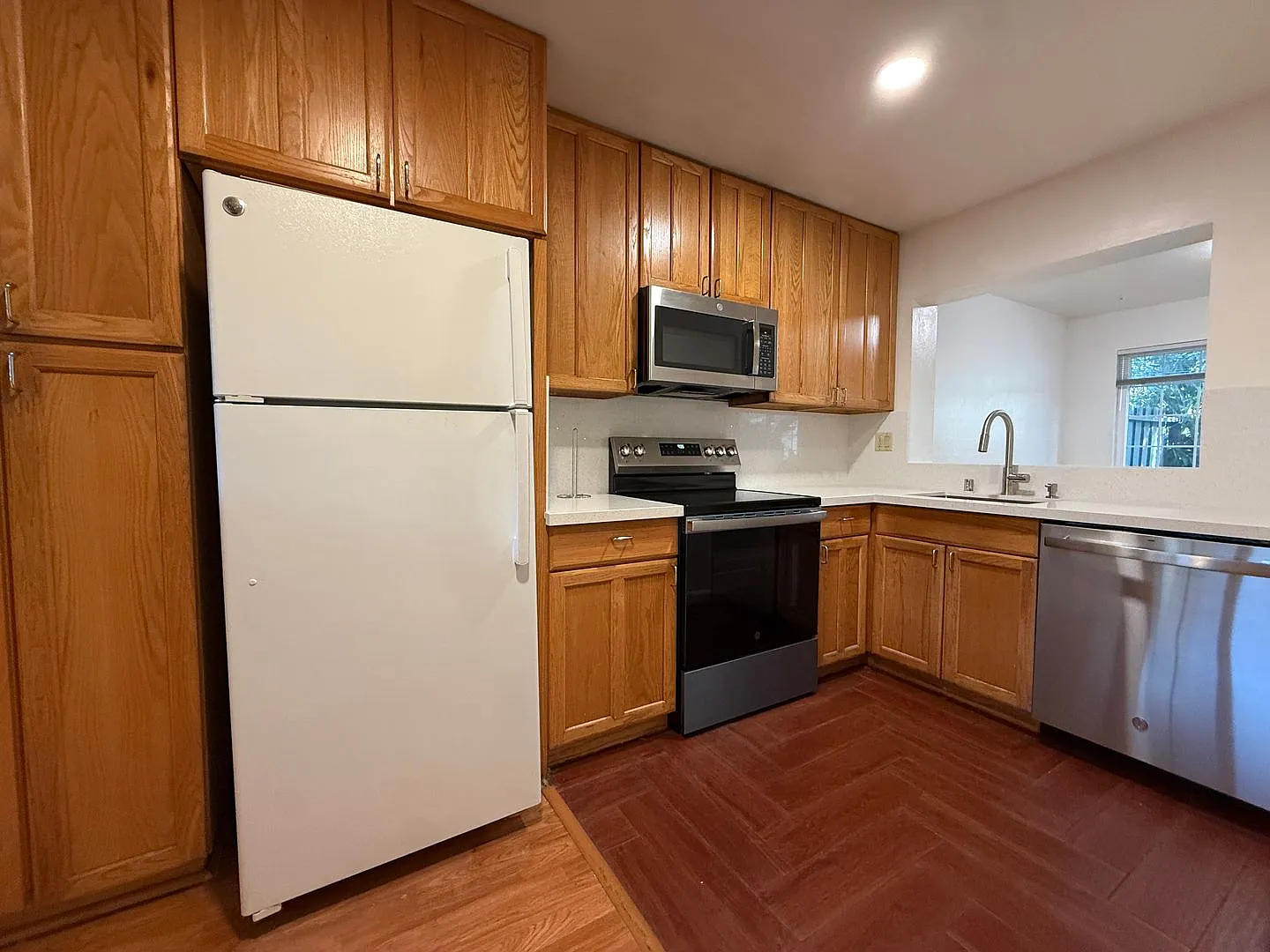 Strawberry Park 4 Bedroom 2.5 Bath Townhome with Cupertino Schools! — Photo 3