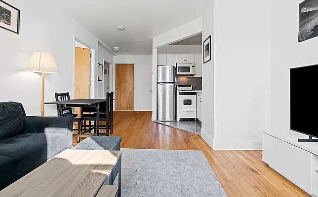 Rented by REAL New York | media 2