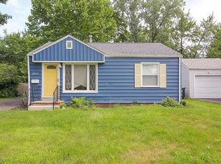 2337 Greenvale Rd, Cleveland, OH 44121