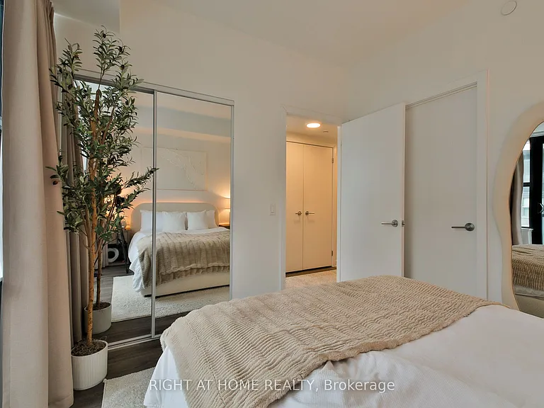 1612 Charles St #428 — Photo 11