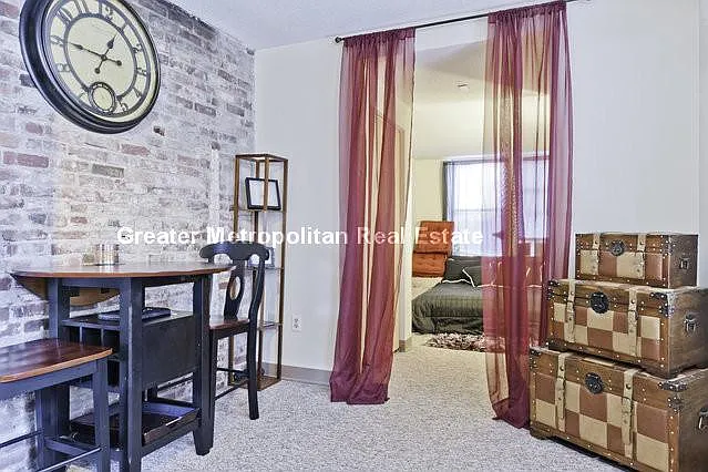 45 Charter St #6 — Photo 2