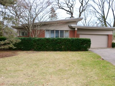423 Lincoln Ave, Lake Bluff, IL, 60044