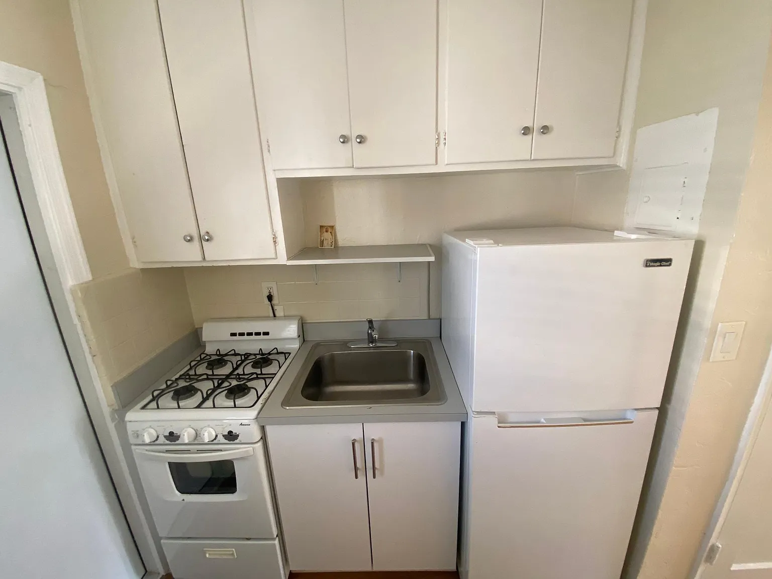 Studio, 500 sqft, $1,150 — Photo 1