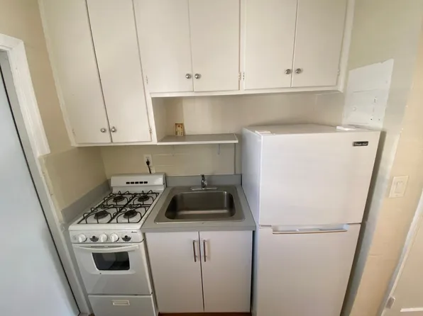 1125 SW 5th St #8, Miami, FL 33130