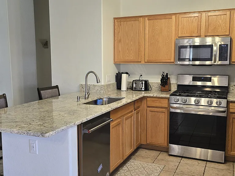 13178 W Banff Ln — Photo 6
