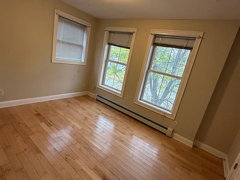 1044 North Ave #4 — Photo 13