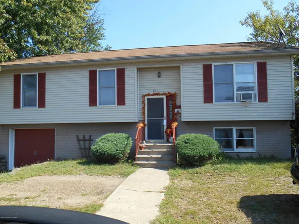 611 Dennison St, West Pittston, PA 18643