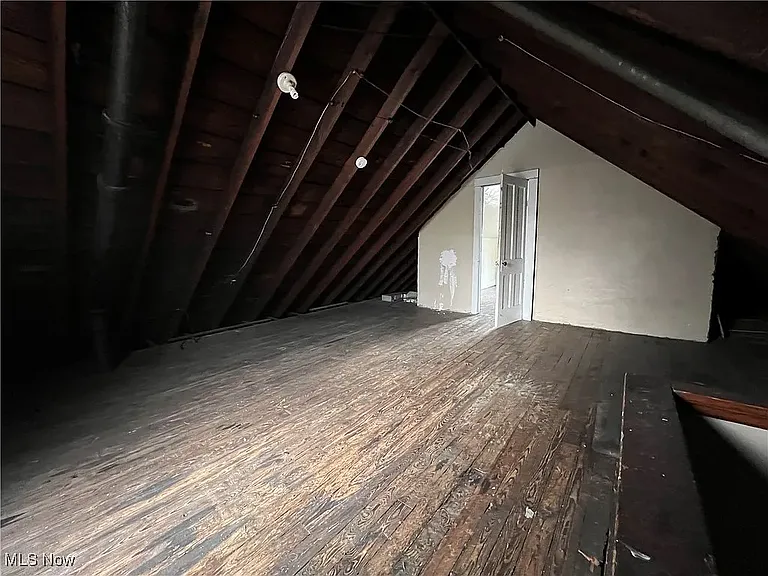 810 Wayside Rd #UP — Photo 6