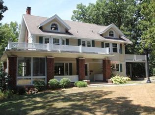 521 Fairview Dr SE, Cedar Rapids, IA 52403