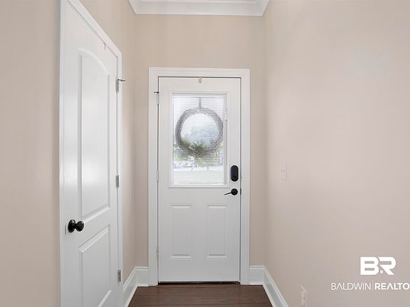 4th image of 1066 Pinemont Dr