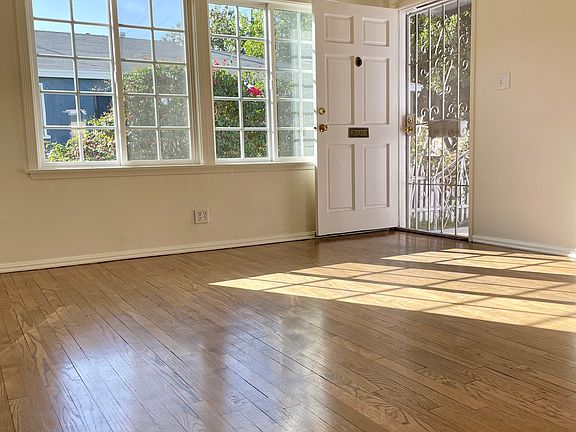 2nd image of 1528 N Hollywood Way #A