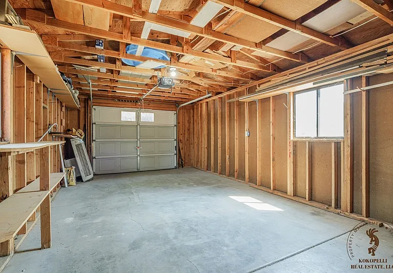 540 W 8th St — Photo 22