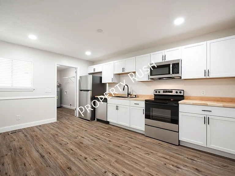 7714 Nautical Way #A — Photo 5