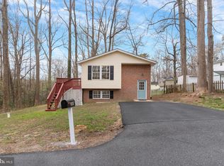 580 Evergreen Ct, Lusby, MD
