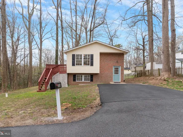 580 Evergreen Ct, Lusby, MD 20657