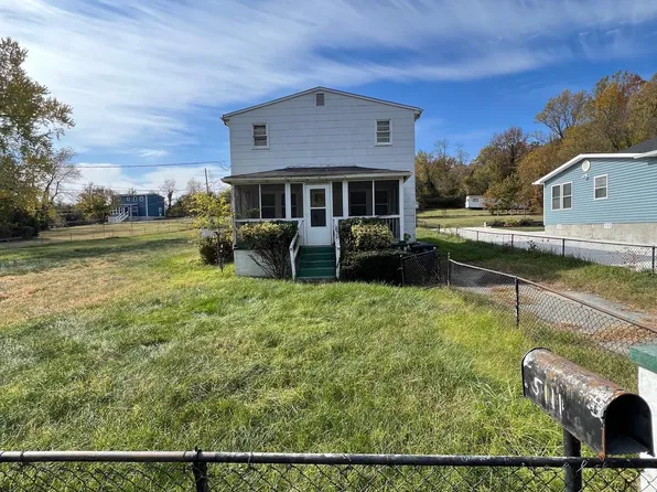 5111 Spring Dr, Upper Marlboro, MD 20772